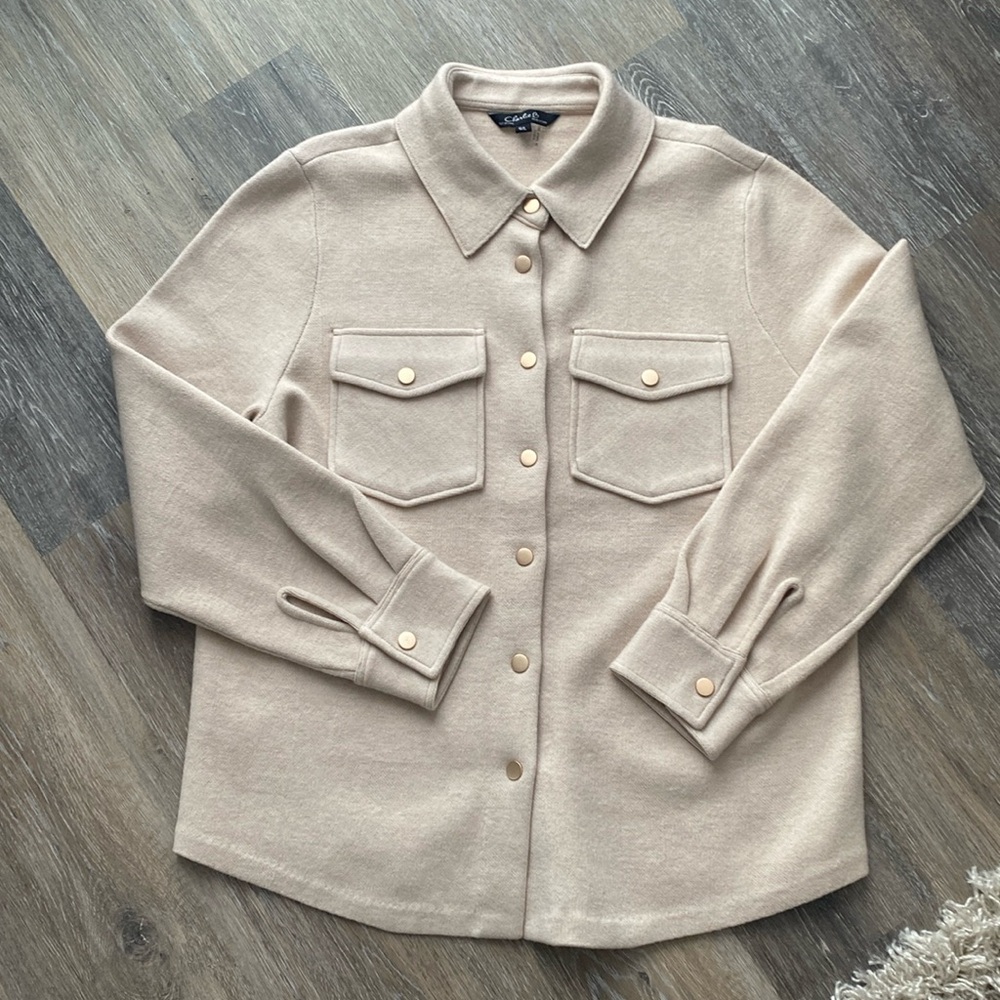 NWOT Charlie B Chic Cream Button-Up sweater Jacket